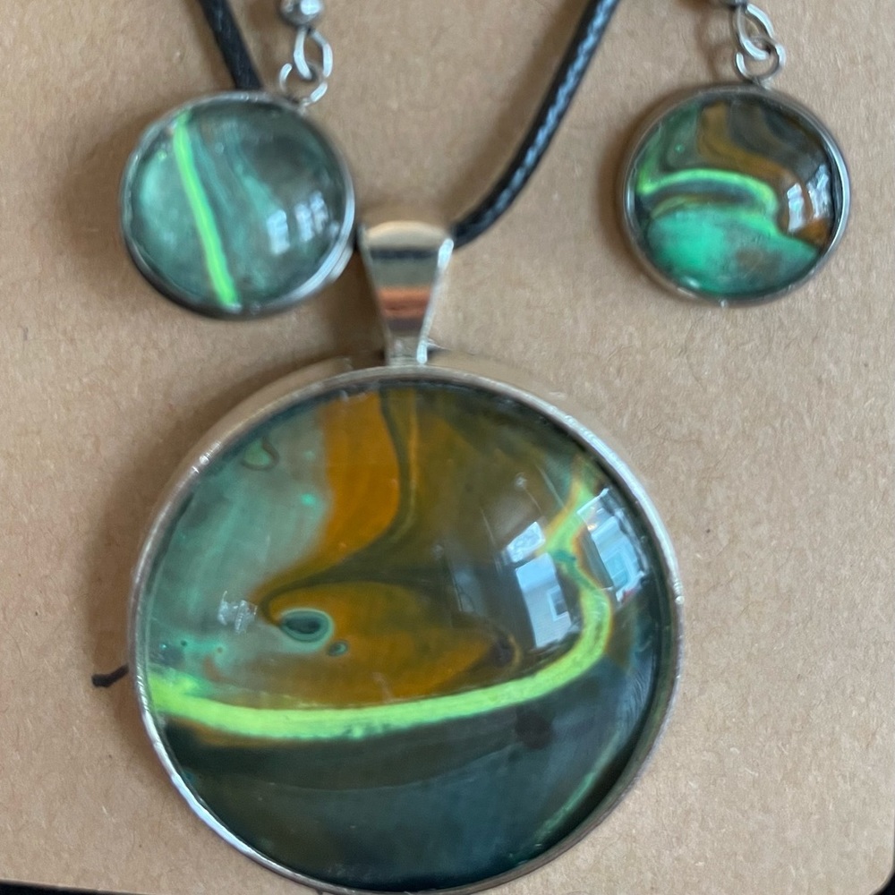Hand made marble color necklace set